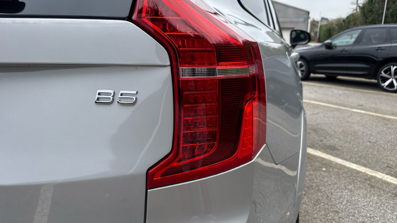 Volvo XC90 2.0 B5P [250] Ultra Dark 5dr AWD Geartronic Petrol Estate